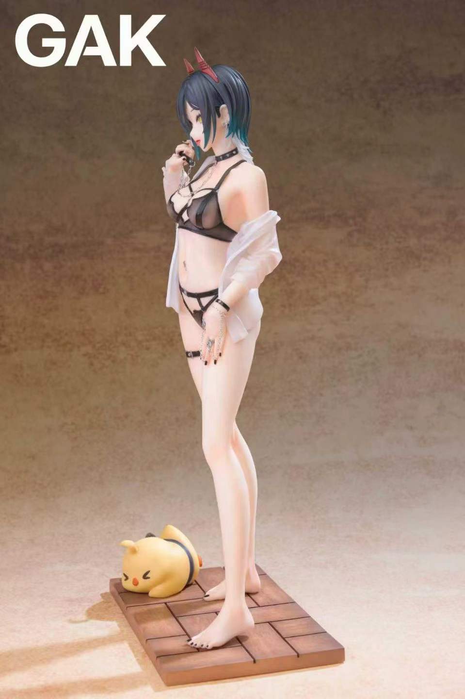 `1/7 Scale Azur Lane Ulrich von Hutten Figure`