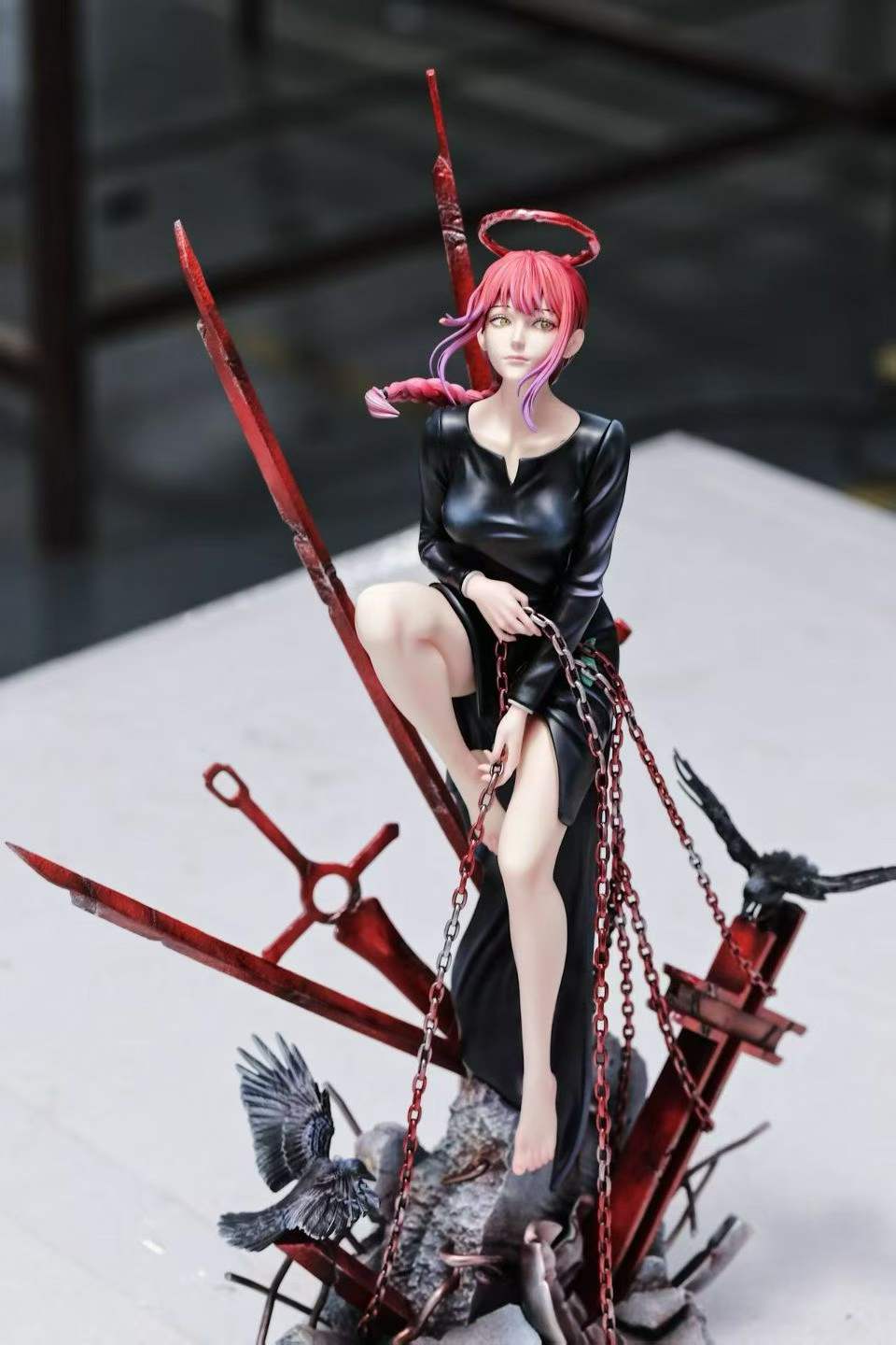 `1/6 Scale Chainsaw Man Makima Figure`