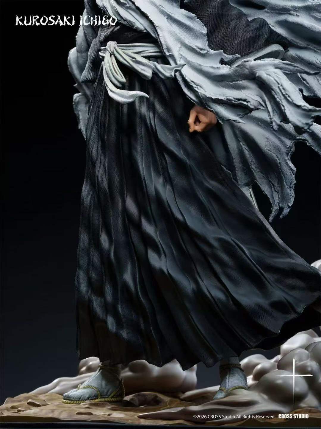 `1/6 Scale Emerging Blur - Mask Ichigo Limited GK Statue`