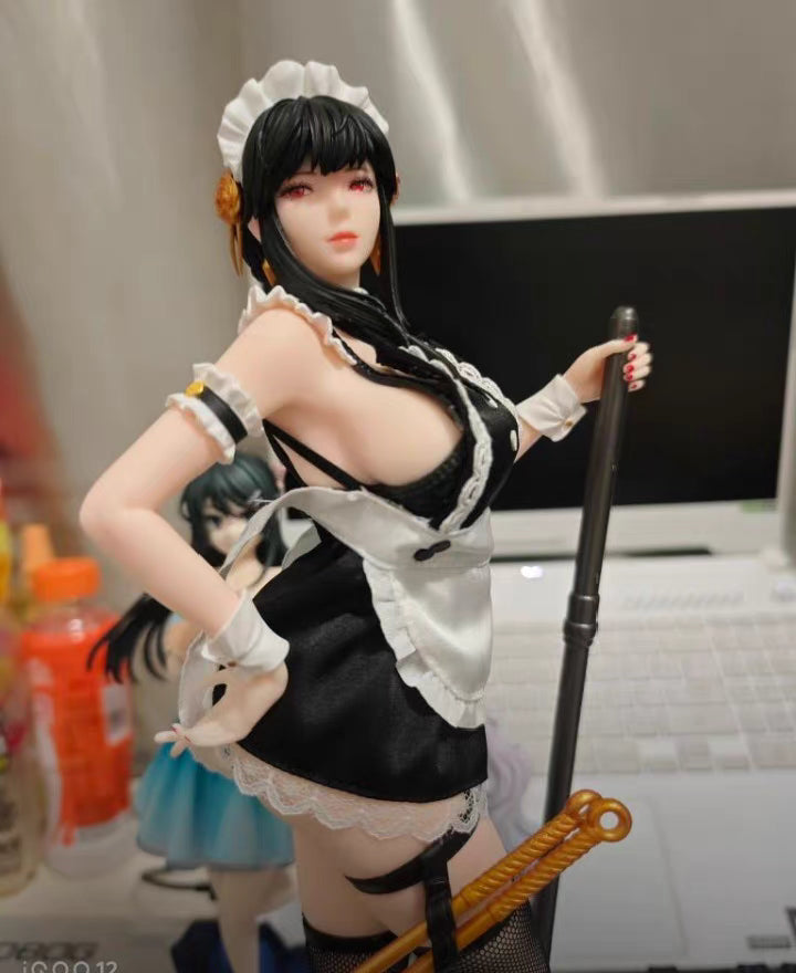 Spy x Family Yor Forger Red Flame Maid GK Figure 43CM In‑Stock Statue